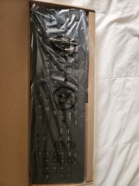Dell Black Wired Keyboard in Retail Packaging NEW!!! (Just Ordered Wireless 1)